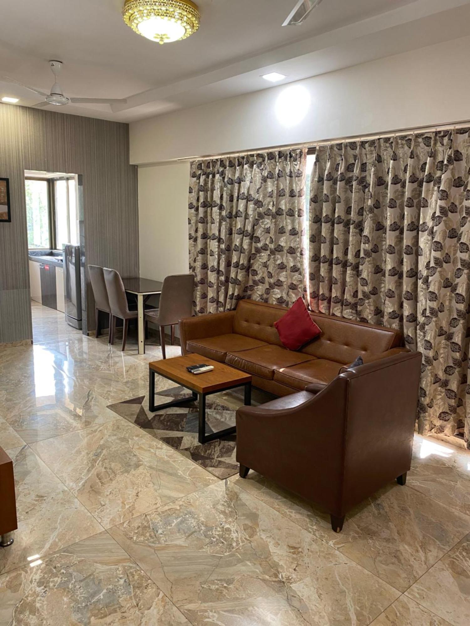 Mumbai House Luxury Apartments Santacruz East, Mumbai Exterior foto