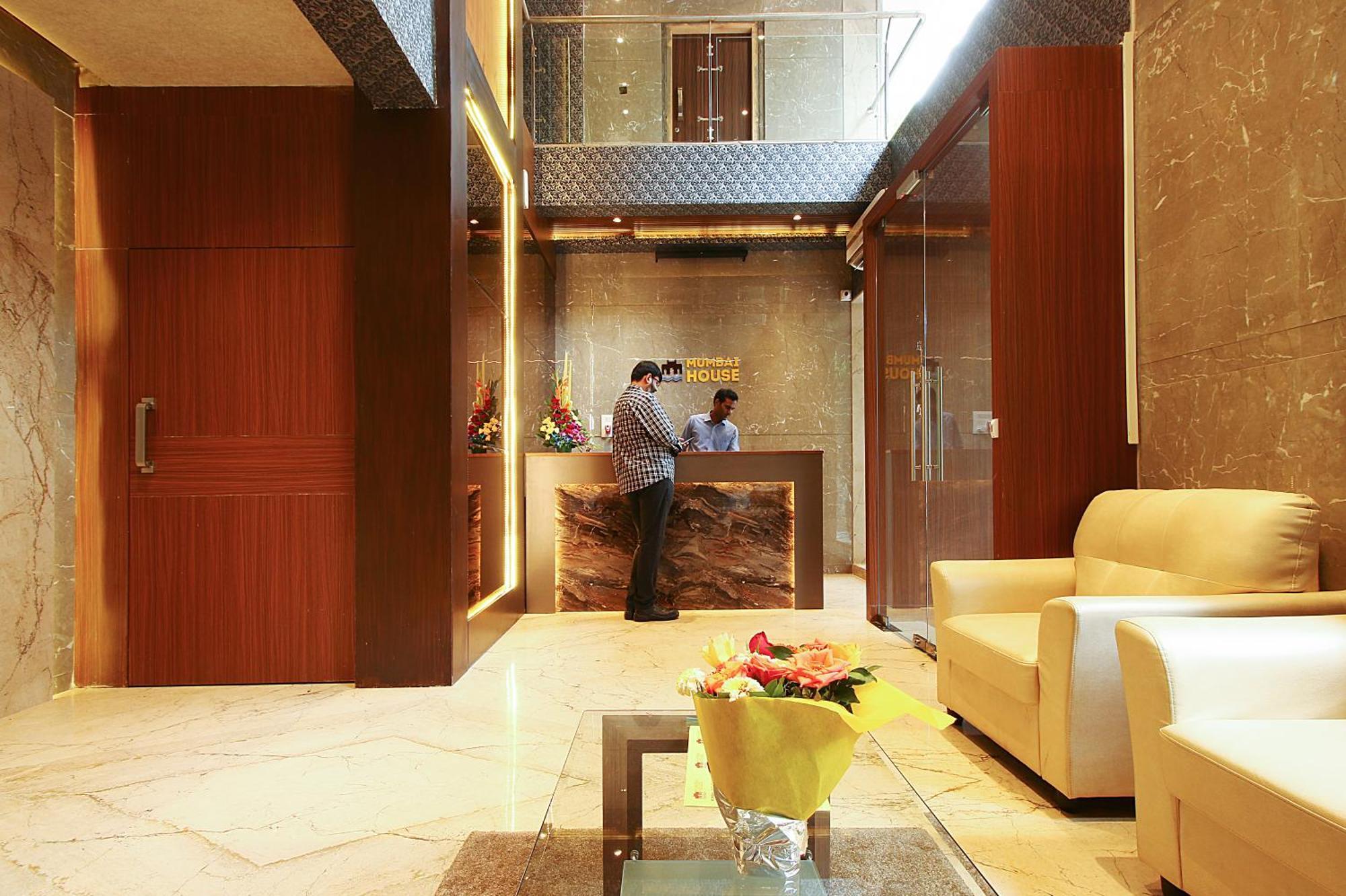 Mumbai House Luxury Apartments Santacruz East, Mumbai Exterior foto